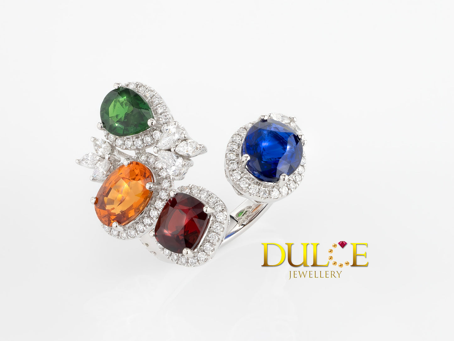 18K 金藍寶石、尖晶石、沙弗萊石及芬達鑽石戒指