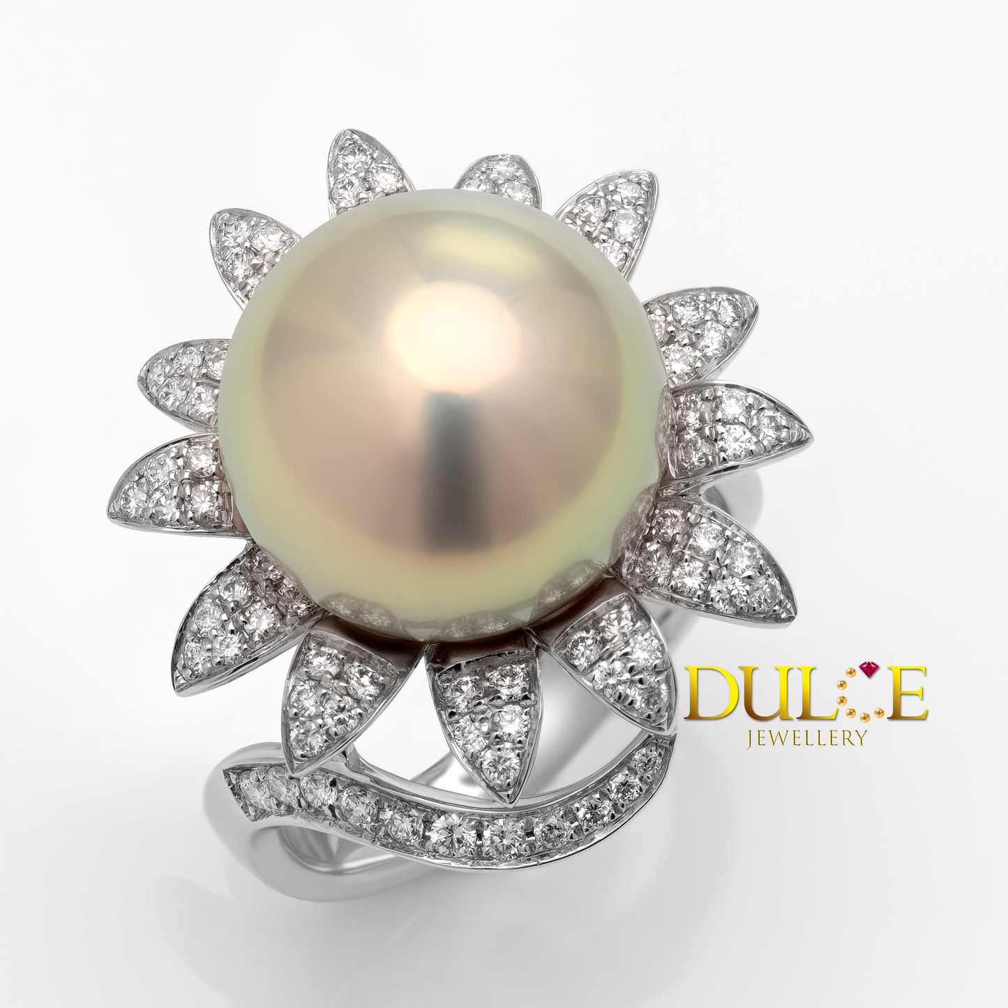 18K金淡水珍珠鑽石戒指