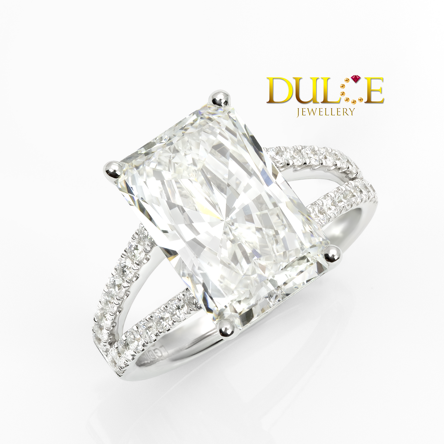 14K Lab Grown Diamond Ring