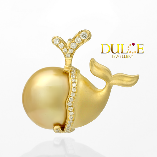 18K 金南洋金珠鯨魚吊墜