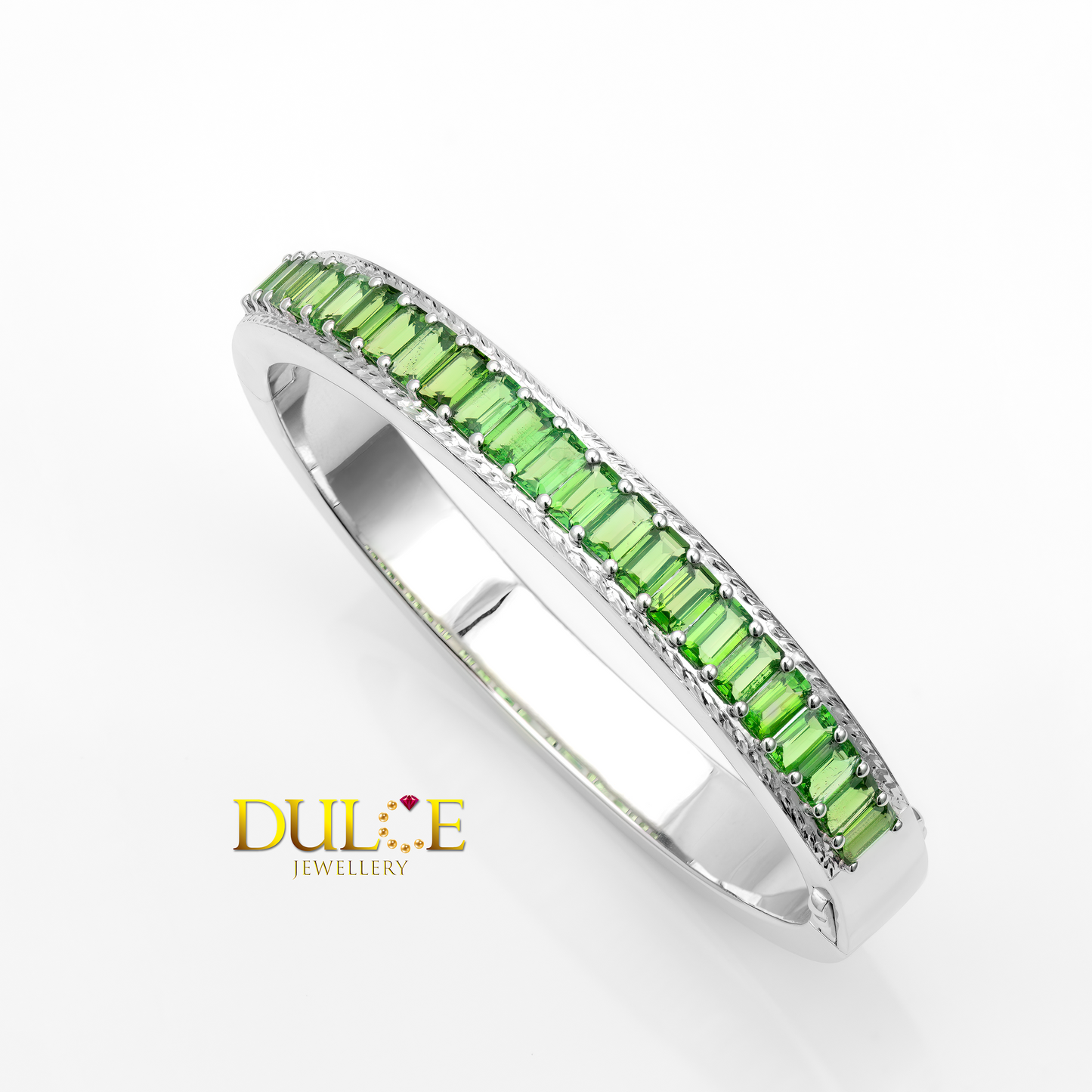 Beautiful Tsavorite Bangle