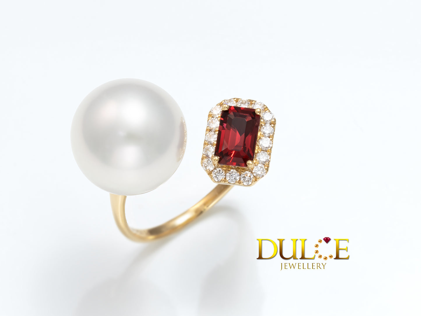 18K Gold Red Spinel and White Southsea Pearl Diamond Ring